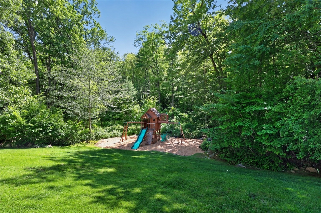 17 Woods Road Norwell, MA 02061 - Photo 31 of 37