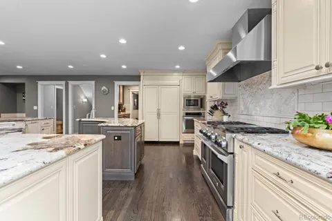 $2,300,000 | 5220 South Joliet Way, Englewood, CO 80111