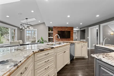 $2,300,000 | 5220 South Joliet Way, Englewood, CO 80111