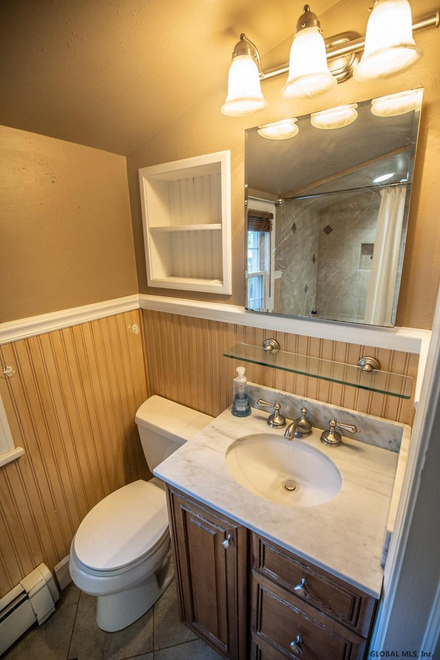 2270 Brookview Road Castleton-on-Hudson, NY 12033 - Photo 16 of 36 Photo 17