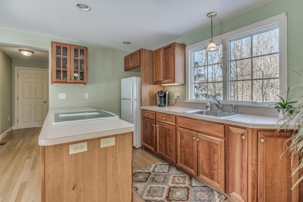 109 Shade Street Lexington, MA 02421 - Photo 15 of 27