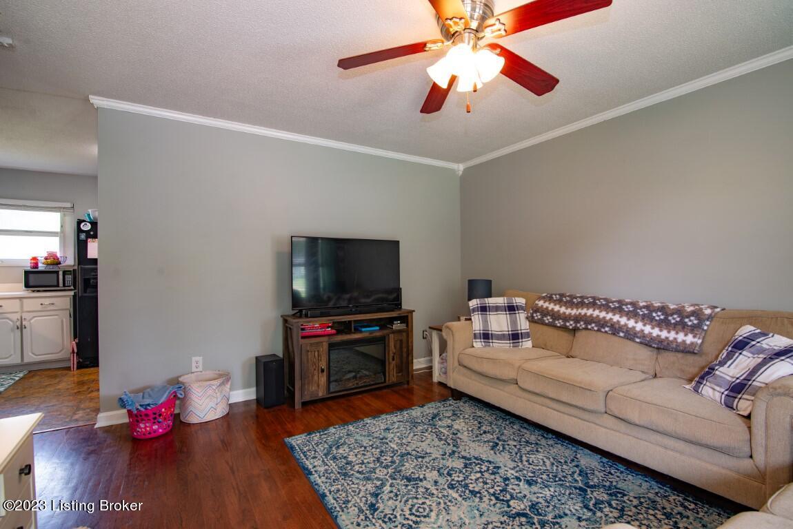 701 Monin Road Elizabethtown, KY 42701 - Photo 6 of 24 701 Monin Rd-11