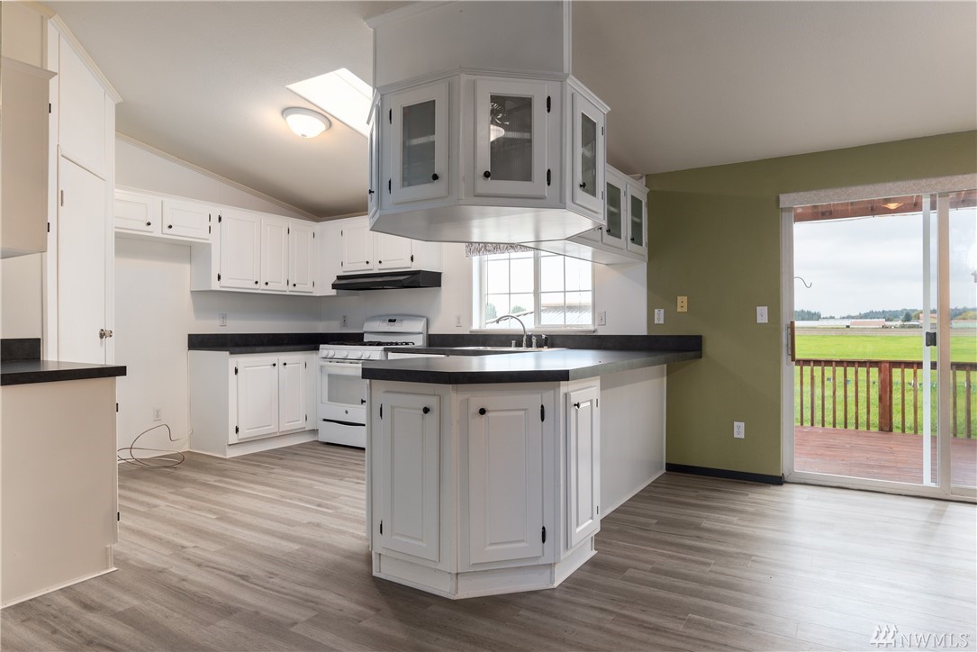 8046 Collins Road Sedro-Woolley, WA 98284 - Photo 11 of 25 Gallery Image 11