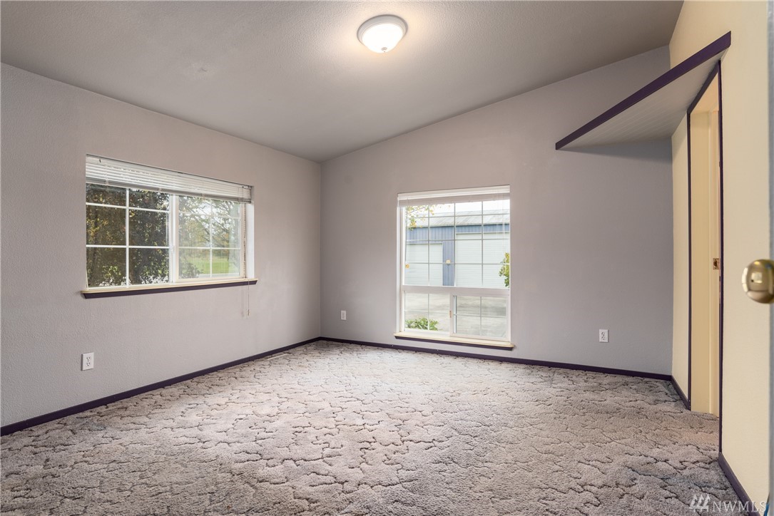 8046 Collins Road Sedro-Woolley, WA 98284 - Photo 14 of 25 Gallery Image 14