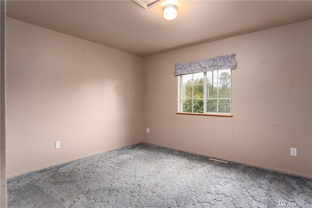 8046 Collins Road Sedro-Woolley, WA 98284 - Photo 17 of 25 Gallery Image 17