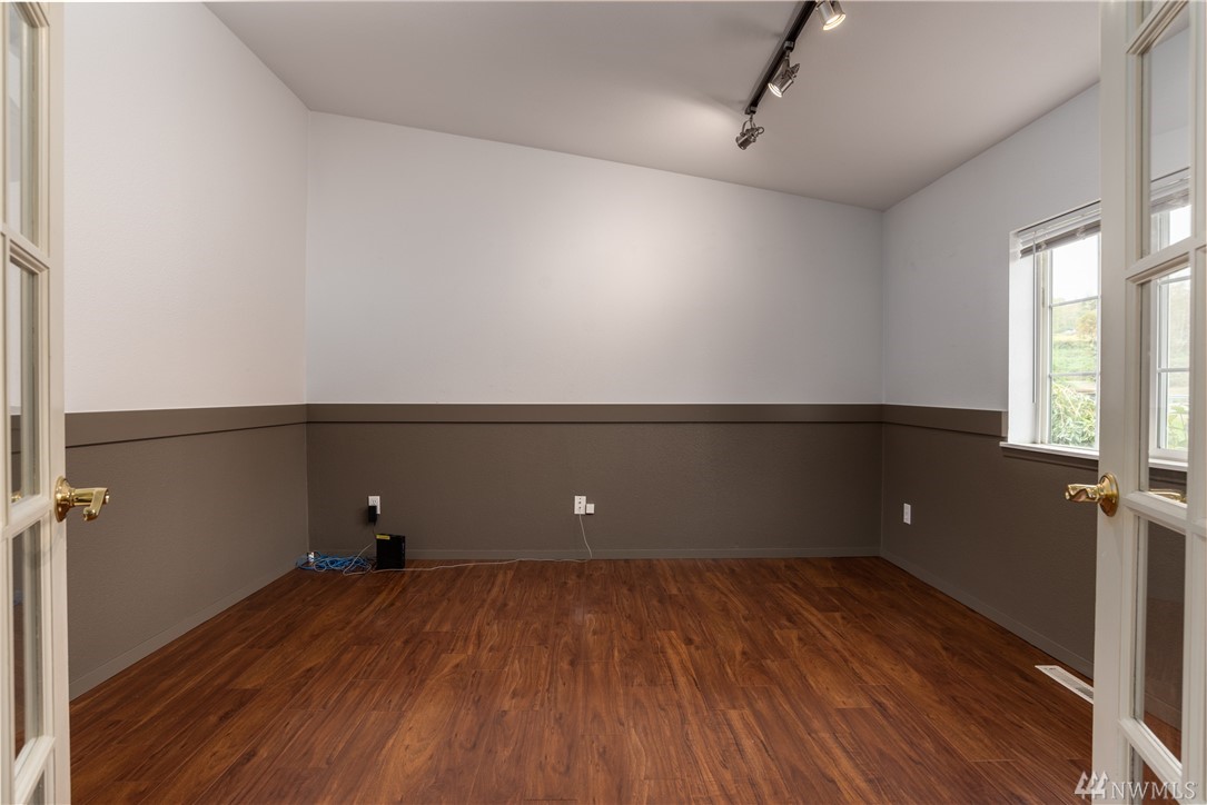 8046 Collins Road Sedro-Woolley, WA 98284 - Photo 6 of 25 Gallery Image 6