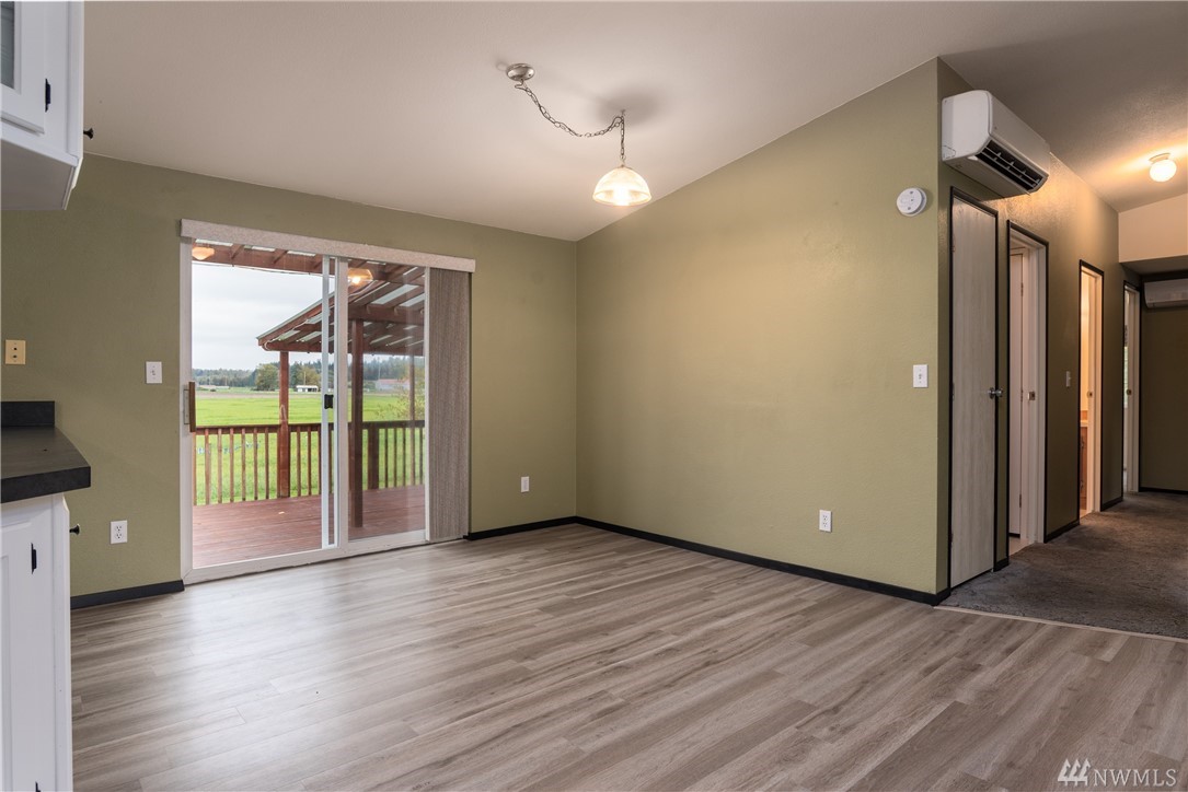 8046 Collins Road Sedro-Woolley, WA 98284 - Photo 10 of 25 Gallery Image 10