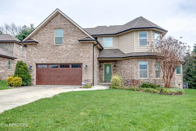 $685,000 | 3767 Sheldon Place, Maryville, TN 37803