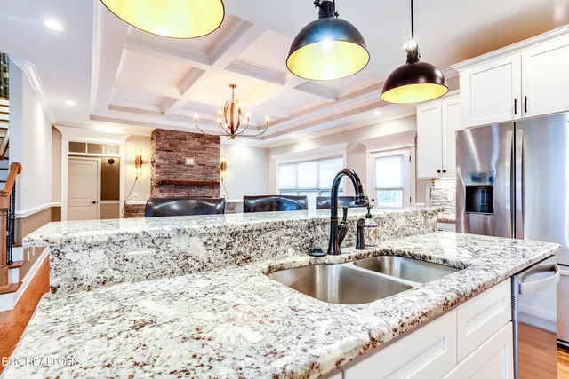 $685,000 | 3767 Sheldon Place, Maryville, TN 37803