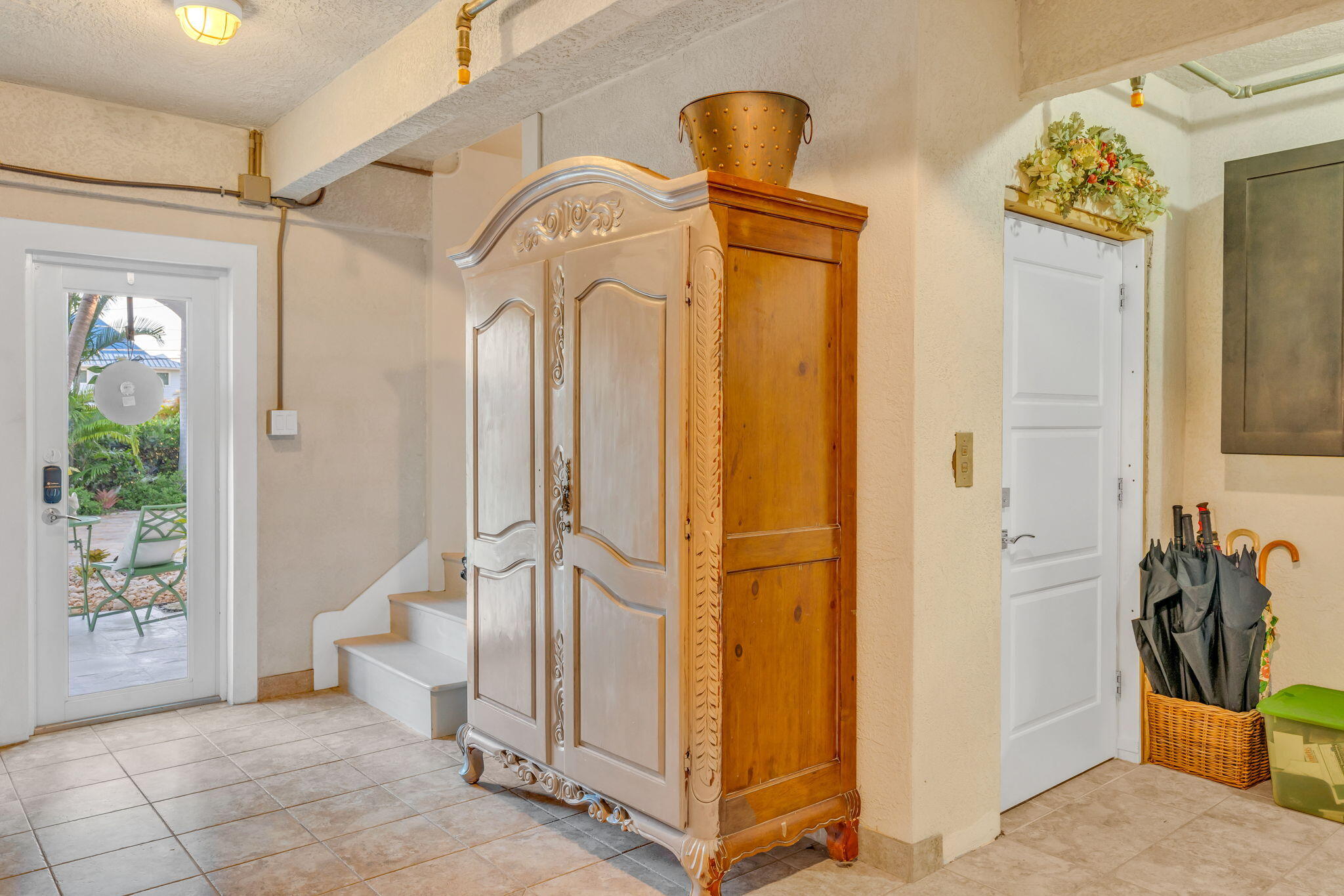 16705 Tamarind Road Sugarloaf, FL 33042 - Photo 43 of 83 Entry foyer on 1st floor