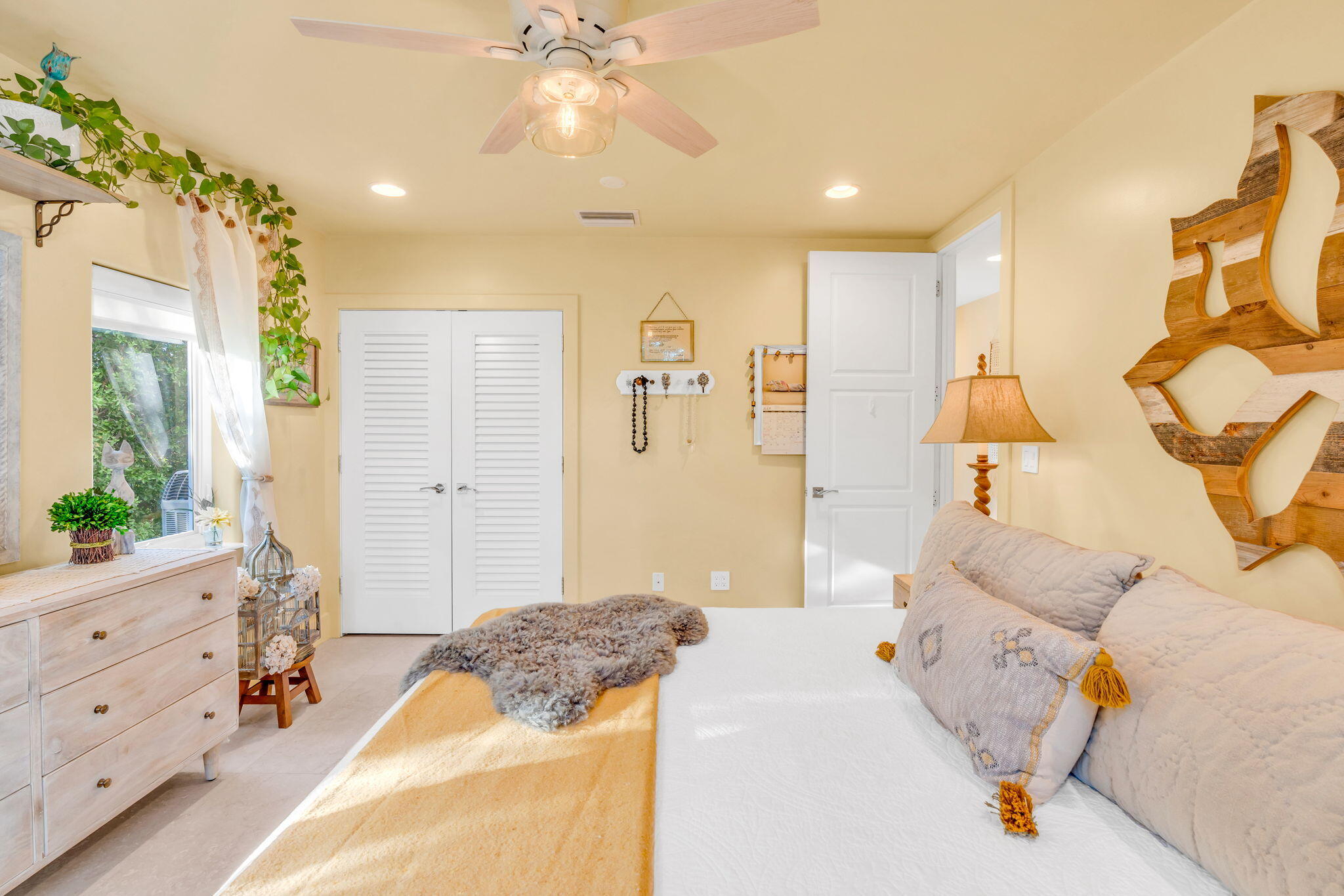 16705 Tamarind Road Sugarloaf, FL 33042 - Photo 47 of 83 Guest bedroom 1