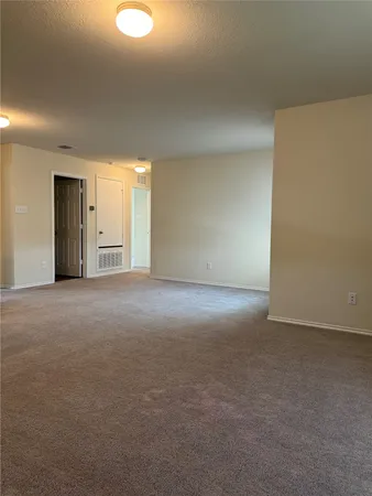 $1,850 | 201 Bedford Falls Lane, Jarrell, TX 76537