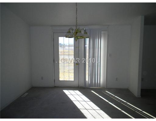 1611 East Brian Road Pahrump, NV 89048 - Photo 8 of 11 Dining Room.