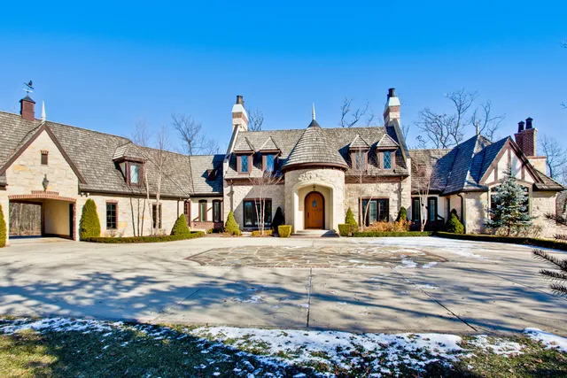 $649,900 | 12031 136th Avenue, Bristol, WI 53142