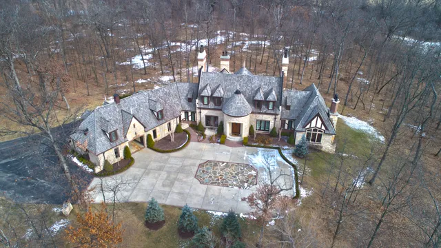 $649,900 | 12031 136th Avenue, Bristol, WI 53142