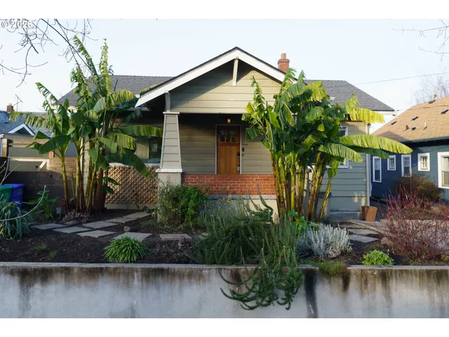 $469,000 | 1125 Southeast Boise Street, Portland, OR 97202