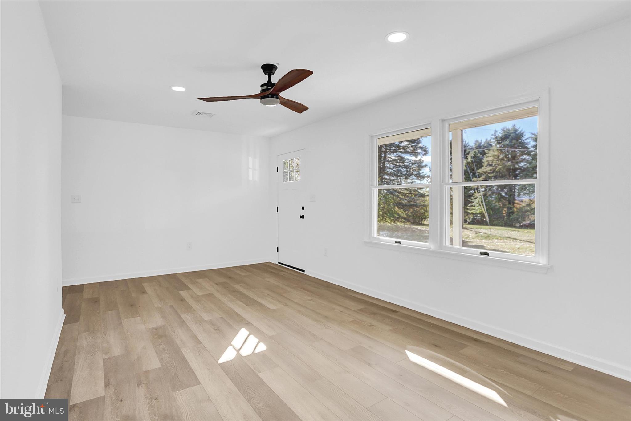 454 Stone Church Road Carlisle, PA 17015 - Photo 12 of 38 Gallery Image 12