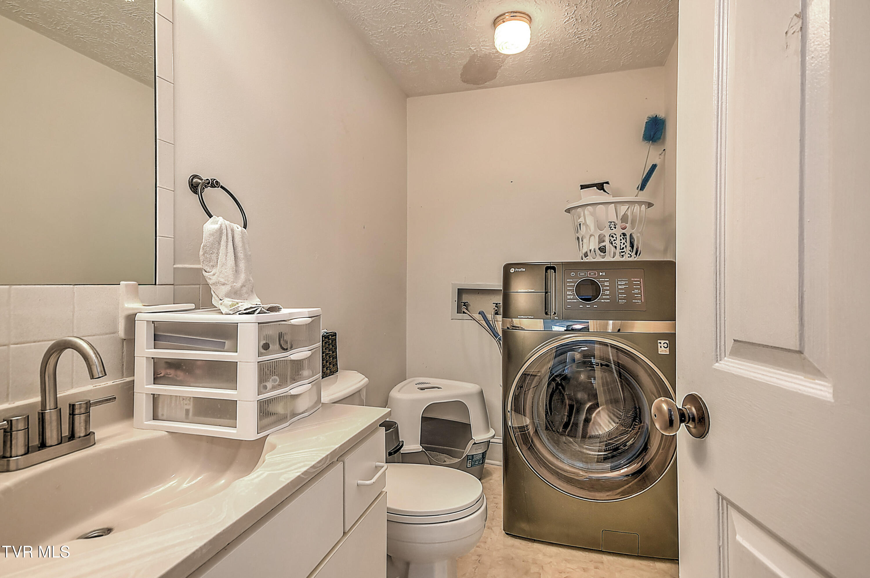 701 West Locust Street, Unit 17 Johnson City, TN 37604 - Photo 32 of 32 701 W Locust #17 BS-16