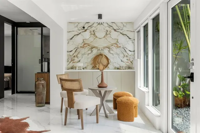 $2,700,000 | 2711 Northeast 19th Street, Fort Lauderdale, FL 33305