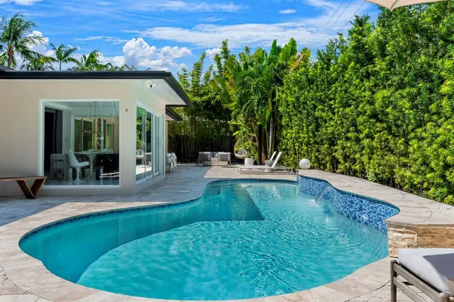 $2,700,000 | 2711 Northeast 19th Street, Fort Lauderdale, FL 33305