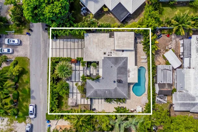 $2,700,000 | 2711 Northeast 19th Street, Fort Lauderdale, FL 33305