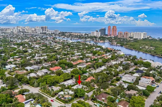 $2,700,000 | 2711 Northeast 19th Street, Fort Lauderdale, FL 33305