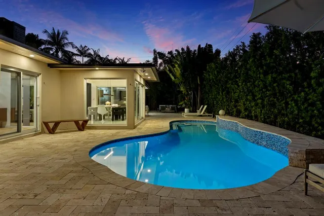 $2,700,000 | 2711 Northeast 19th Street, Fort Lauderdale, FL 33305