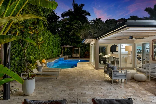 $2,700,000 | 2711 Northeast 19th Street, Fort Lauderdale, FL 33305