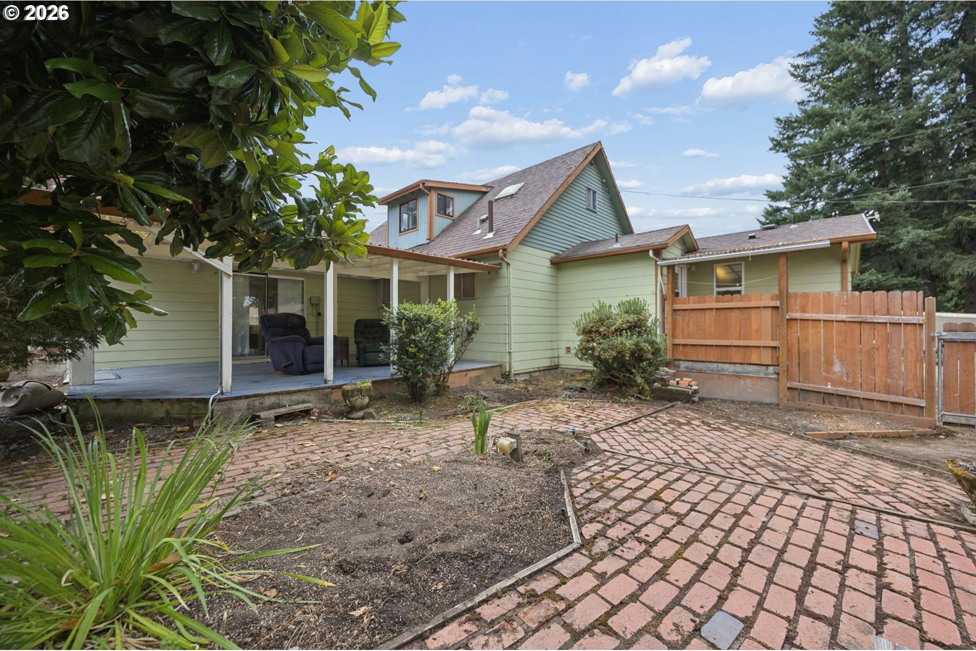 5127 Southeast Welch Road Gresham, OR 97080 - Photo 38 of 46 Backyard