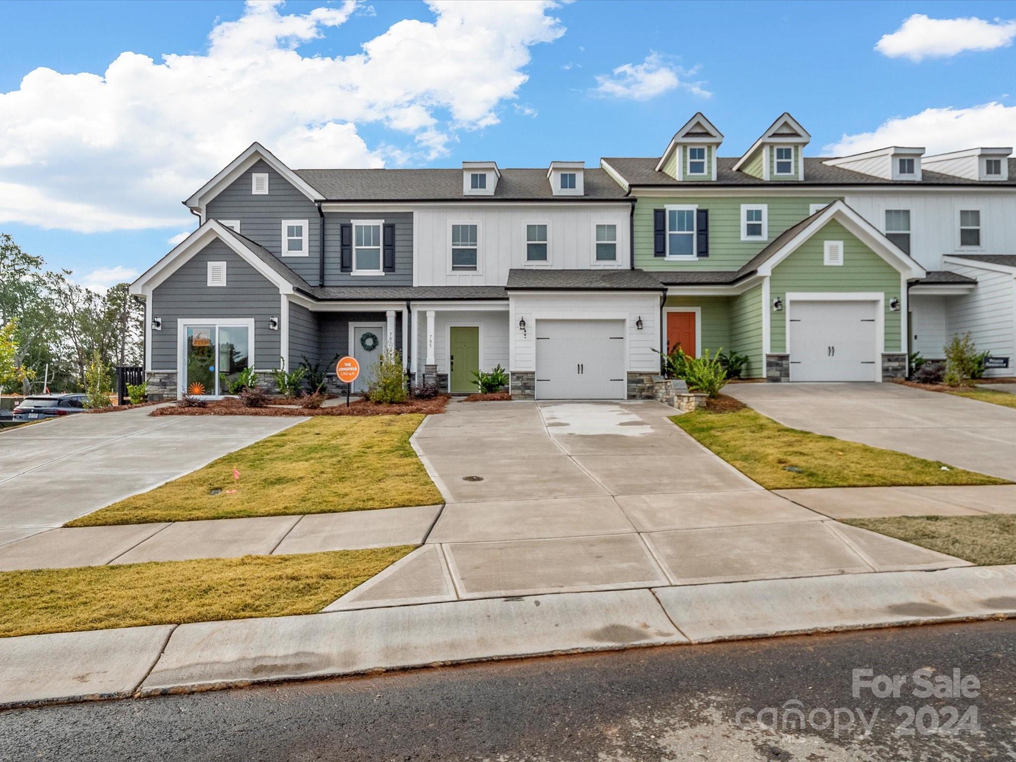 705 Bellmouth Road Clover, SC 29710 - Photo 4 of 37 Gallery Image 4