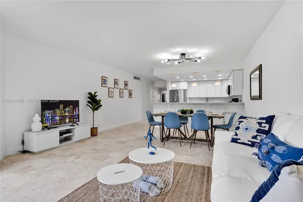$1,470,000 | 101 Crandon Boulevard, Unit 367, Key Biscayne, FL 33149