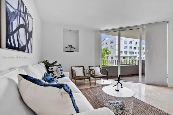 $1,470,000 | 101 Crandon Boulevard, Unit 367, Key Biscayne, FL 33149