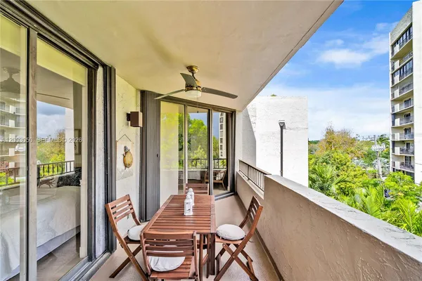 $1,470,000 | 101 Crandon Boulevard, Unit 367, Key Biscayne, FL 33149