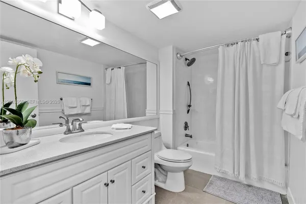 $1,470,000 | 101 Crandon Boulevard, Unit 367, Key Biscayne, FL 33149