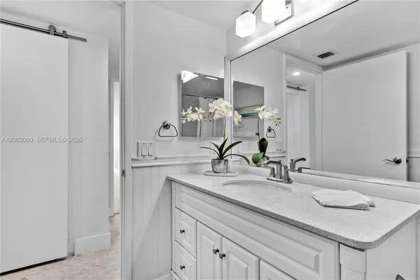 $1,470,000 | 101 Crandon Boulevard, Unit 367, Key Biscayne, FL 33149