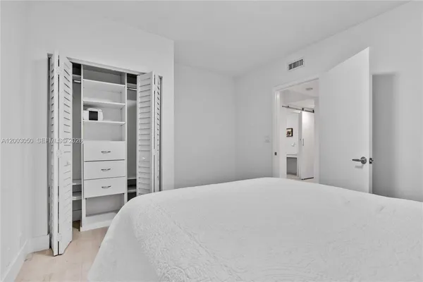 $1,470,000 | 101 Crandon Boulevard, Unit 367, Key Biscayne, FL 33149