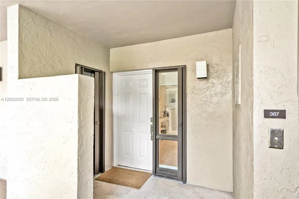 $1,470,000 | 101 Crandon Boulevard, Unit 367, Key Biscayne, FL 33149