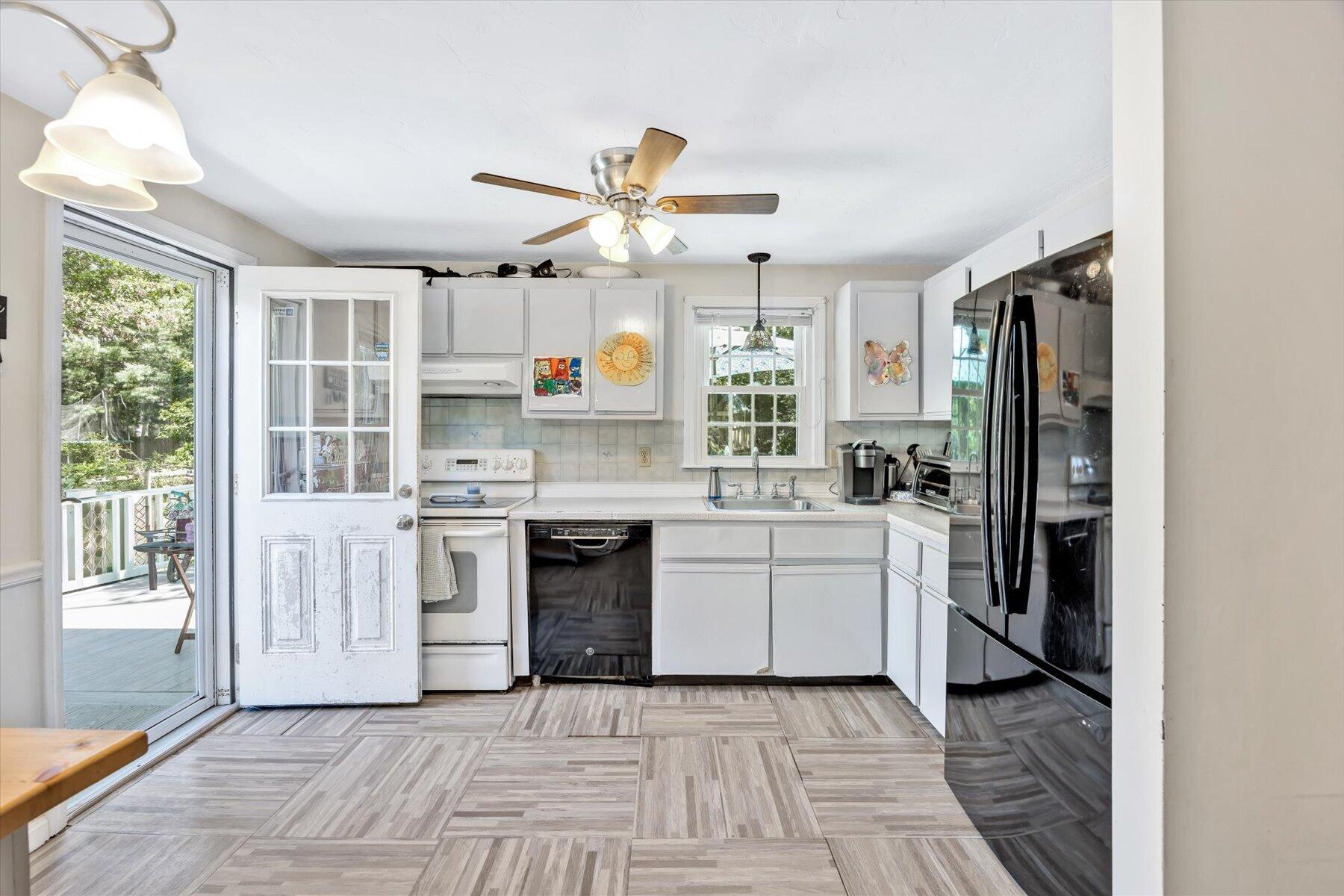 27 Oregon Road Mashpee, MA 02649 - Photo 7 of 30 07-889A9511
