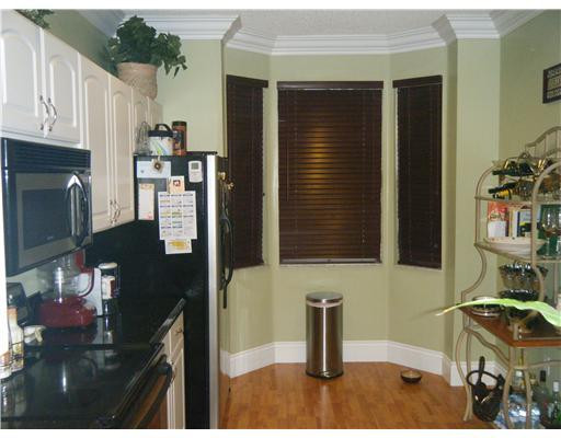 4090 Tree Top Road Cooper City, FL 33026 - Photo 4 of 13 Kitchen