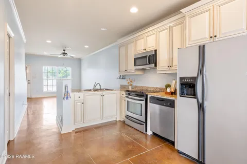 $170,000 | 2202 Johnston Street, Unit 101, Lafayette, LA 70503