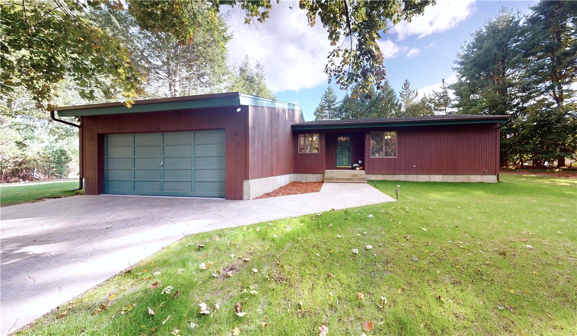 Two car garage, One-story ranch on 1.36 Acres