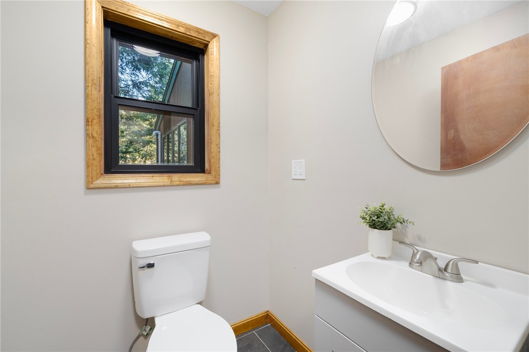 464 Usquepaugh Road South Kingstown, RI 02892 - Photo 22 of 50 Half Bath