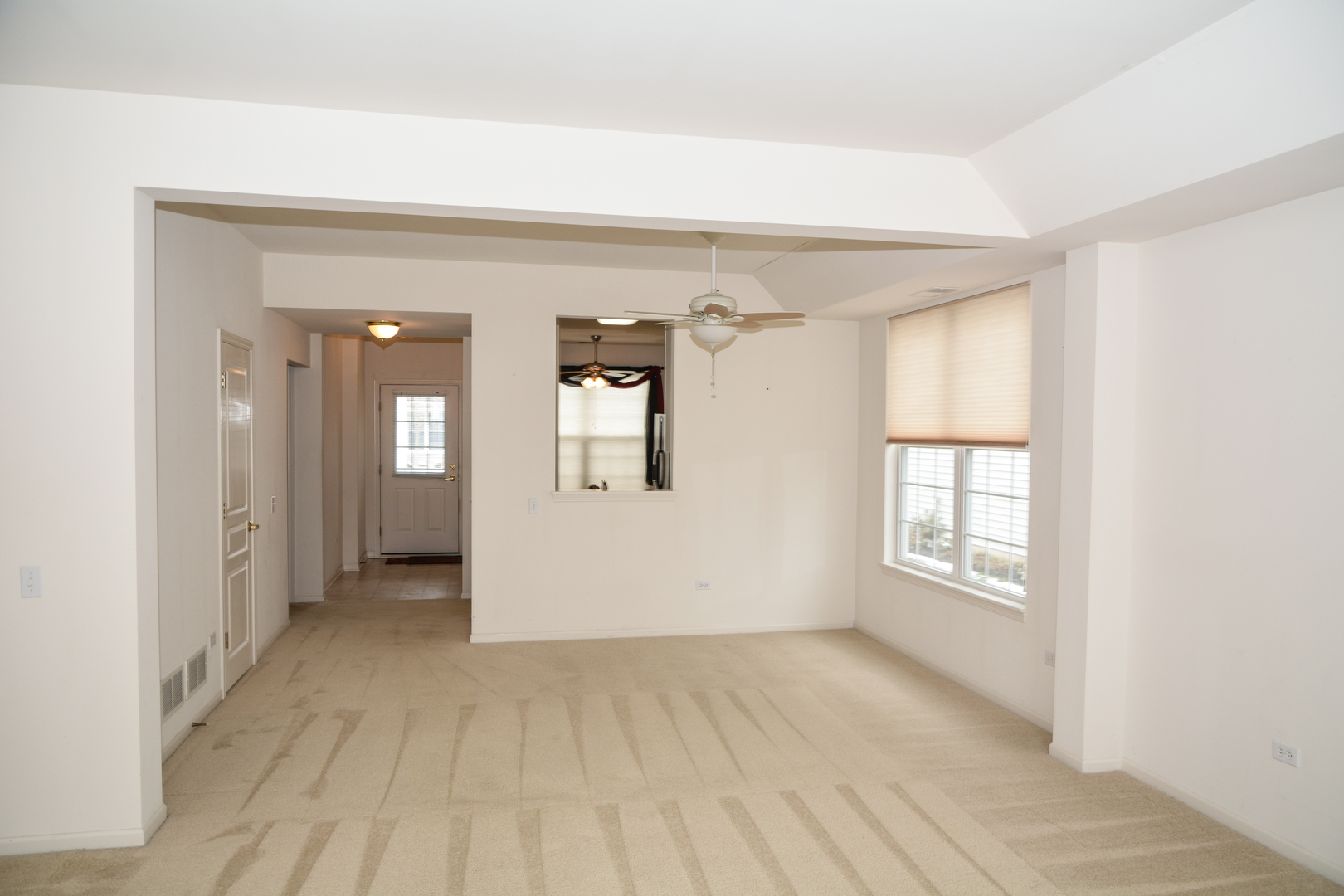 13964 Chanwahon Road Huntley, IL 60142 - Photo 6 of 15