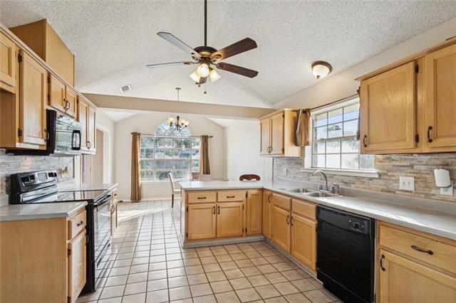 113 Crescentwood Loop Slidell, LA 70458 - Photo 4 of 12