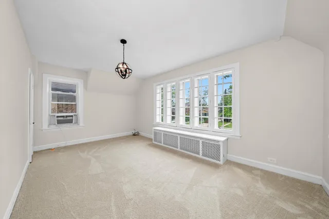 $650,000 | 9209 South Hoyne Avenue, Chicago, IL 60643