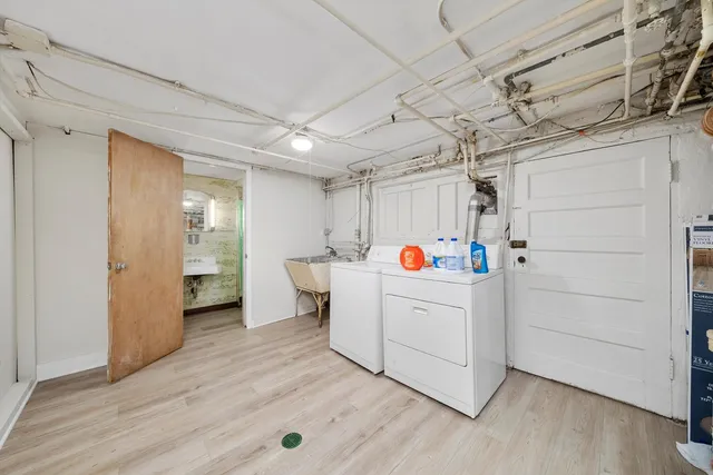 $650,000 | 9209 South Hoyne Avenue, Chicago, IL 60643