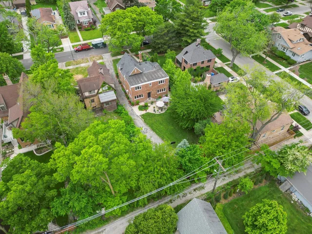 $650,000 | 9209 South Hoyne Avenue, Chicago, IL 60643