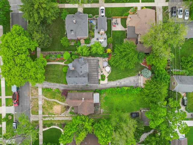 $650,000 | 9209 South Hoyne Avenue, Chicago, IL 60643