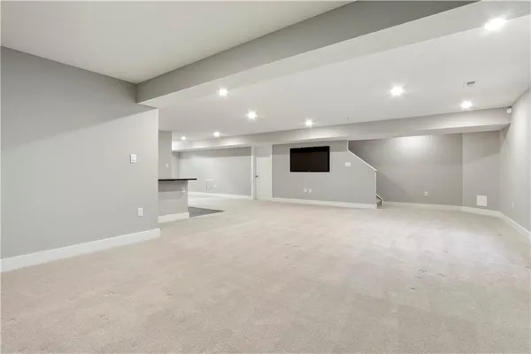 $690,000 | 1001 Stonegate Drive, McDonald, PA 15057