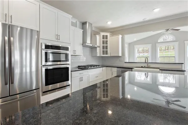 $690,000 | 1001 Stonegate Drive, McDonald, PA 15057